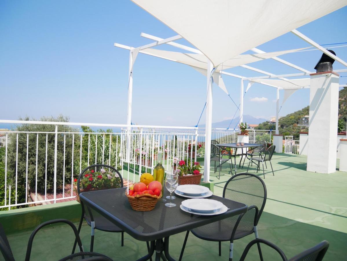 Olindo Apartment E Cristina Apartments Vico Equense Ngoại thất bức ảnh