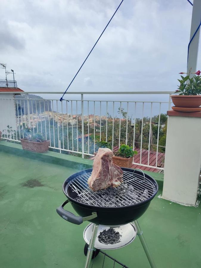 Olindo Apartment E Cristina Apartments Vico Equense Ngoại thất bức ảnh